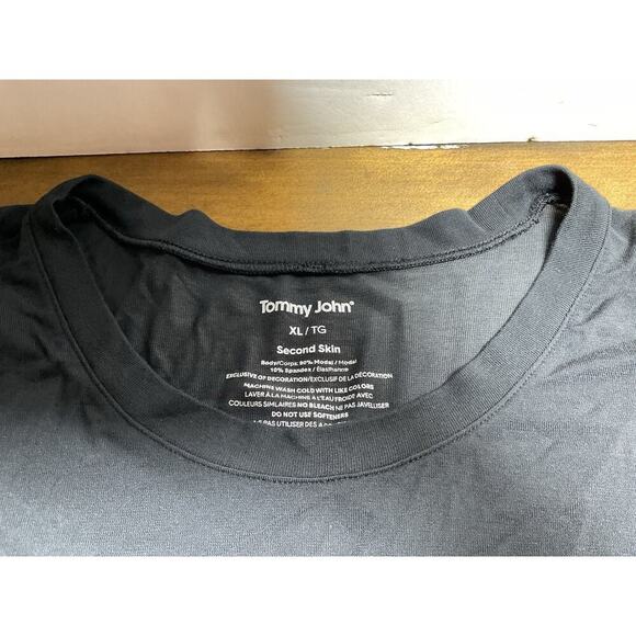 Tommy John Men's Second Skin Short Sleeve Crew Neck Tee T-Shirt Black Size XL - Picture 2 of 5